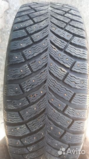 Michelin X-Ice North 4 215/65 R16