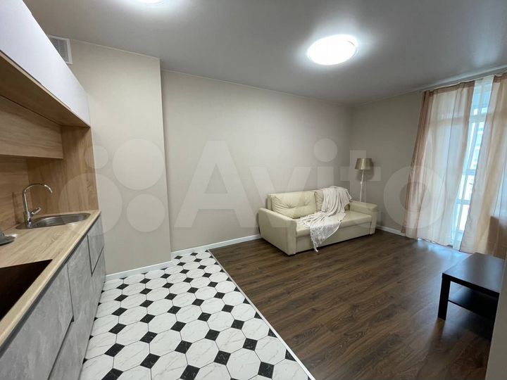 3-к. квартира, 80 м², 10/15 эт.