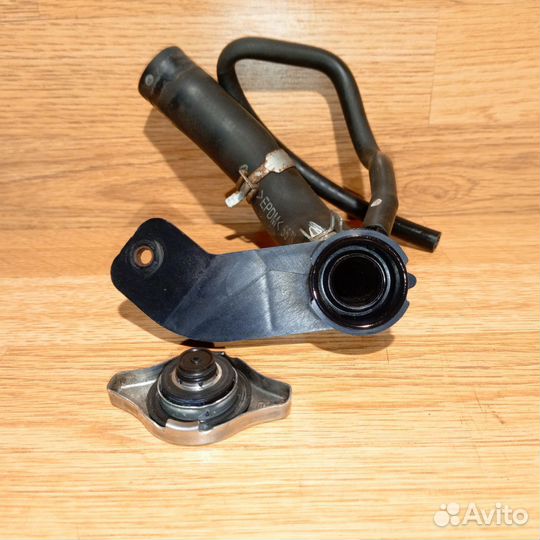 Заливная горловина Subaru Tribeca B9 EZ30D