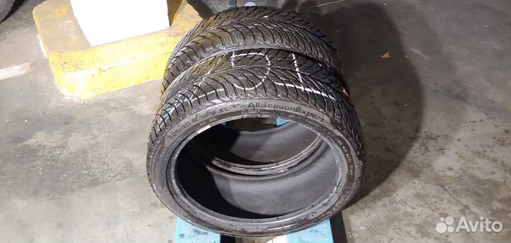 Uniroyal AllSeasonExpert 225/40 R18 92V