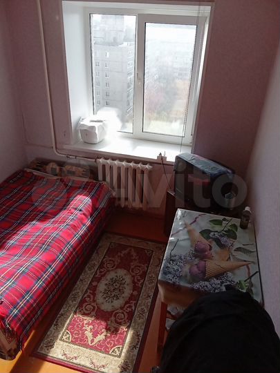 Комната 9 м² в 3-к., 9/9 эт.