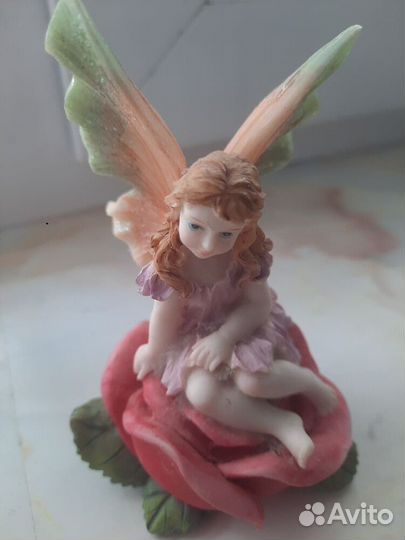 Статуэтка фея