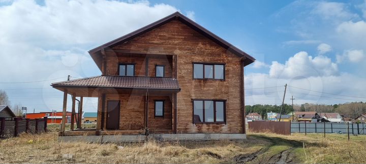 Дом 190,3 м² на участке 15 сот.