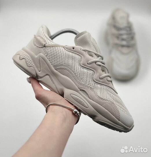 Кроссовки Adidas Ozweego