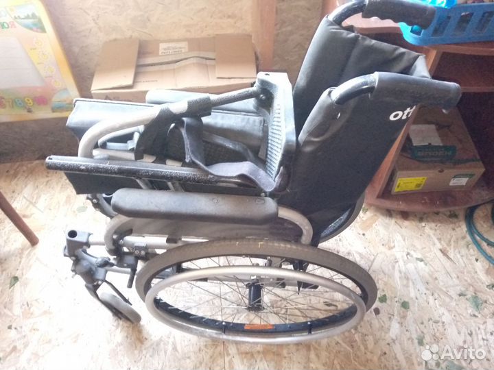 Инвалидная коляска