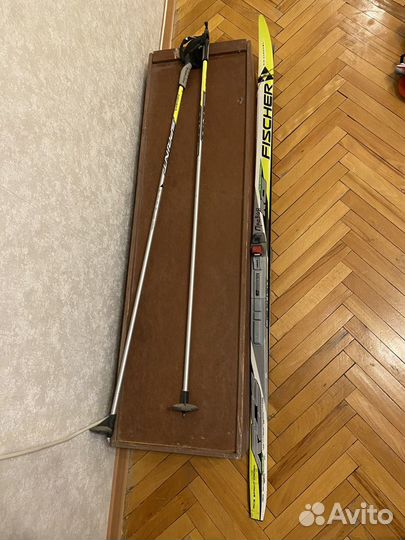 Беговые лыжи Fischer с палками