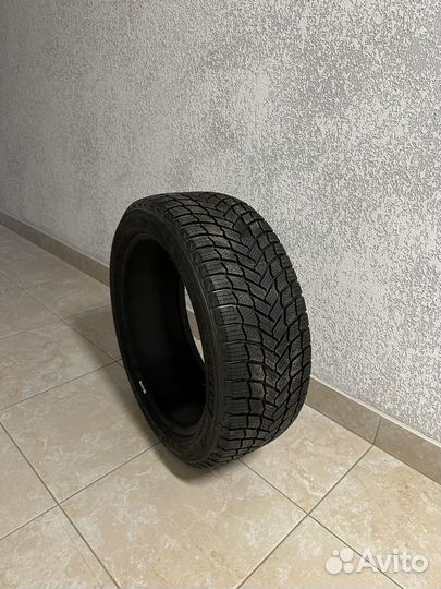 Michelin X-Ice Snow 235/45 R18 98H