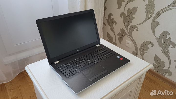 Ноутбук HP 15-bs512ur 15.6, Intel Core i3 6006U