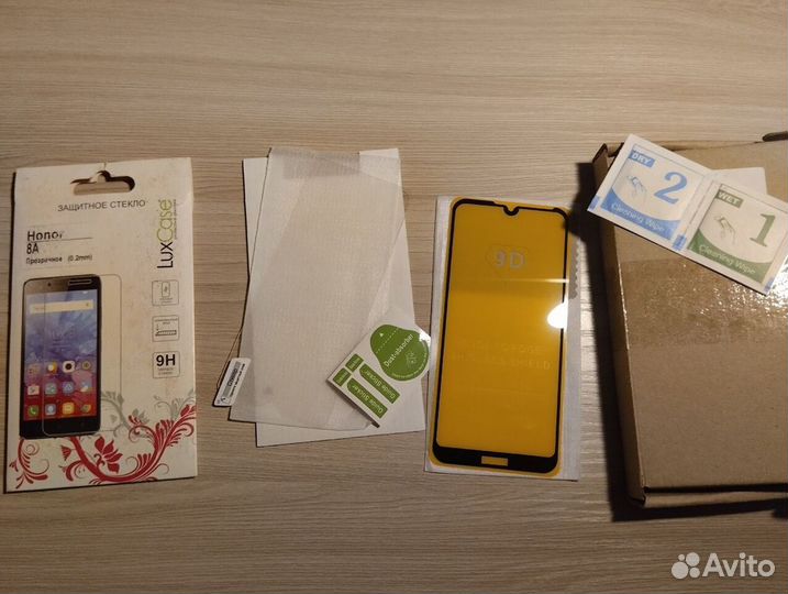 Защитное стекло Honor 8A