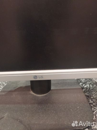 Монитор LG