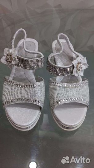 Босоножки детские