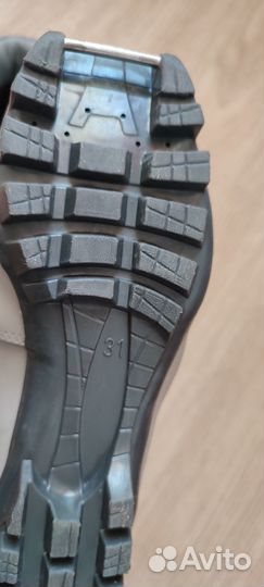 Лыжные ботинки детские р 30-31