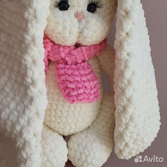 Вязаные игрушки зайка