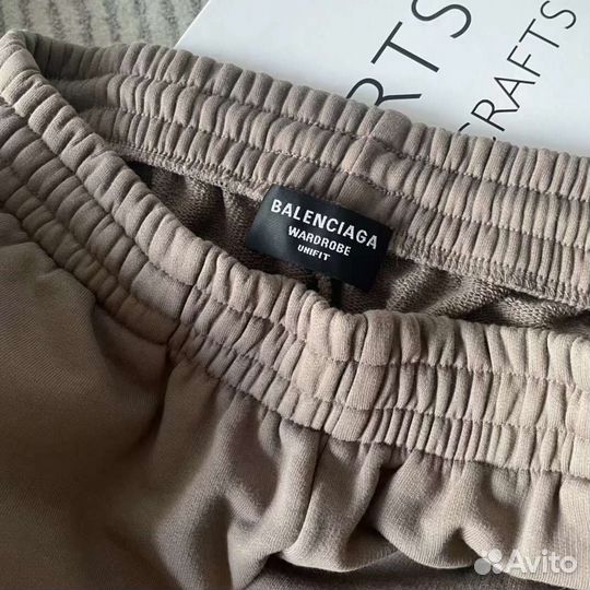 Шорты Balenciaga