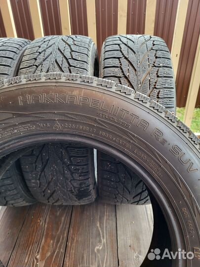 Nokian Tyres Hakkapeliitta R2 SUV 225/60 R17