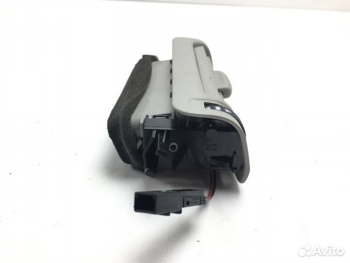 Дефлектор воздушный правый Audi A6 4F2 BDW 2007