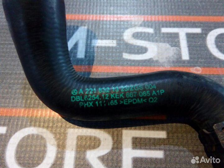 Патрубок отопителя Mercedes-Benz S-Class W221