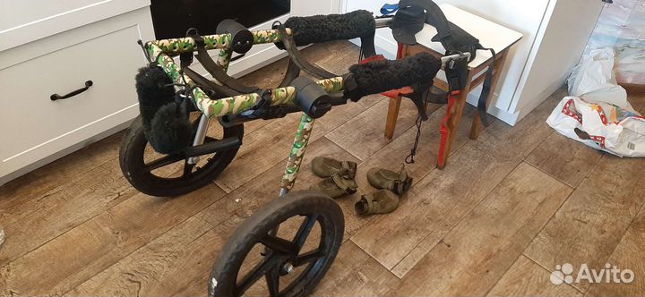 Инвалидная коляска для собаки