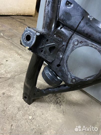 Подрамник BMW F30 задний привод