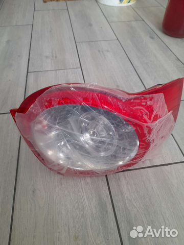 Фольсваген задний левый фонарь