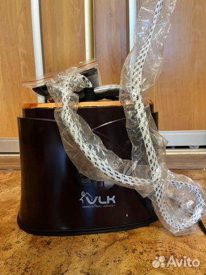 Отпариватель для одежды вертикальный