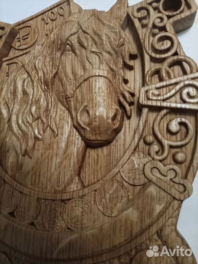 87 Ключница настенная Лошадь в подкове 21,5 на 26