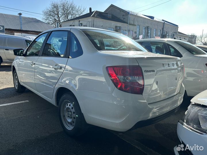 LADA Granta 1.6 МТ, 2024