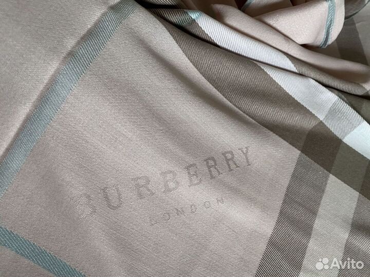 Платок Burberry