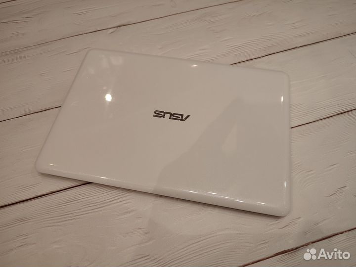 Ноутбук Asus x205ta