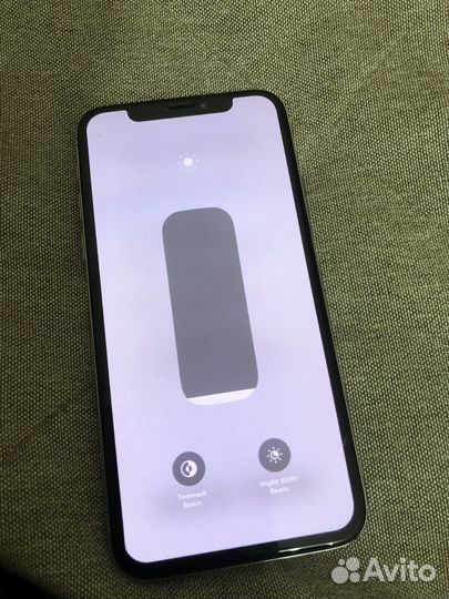 iPhone X, 64 ГБ