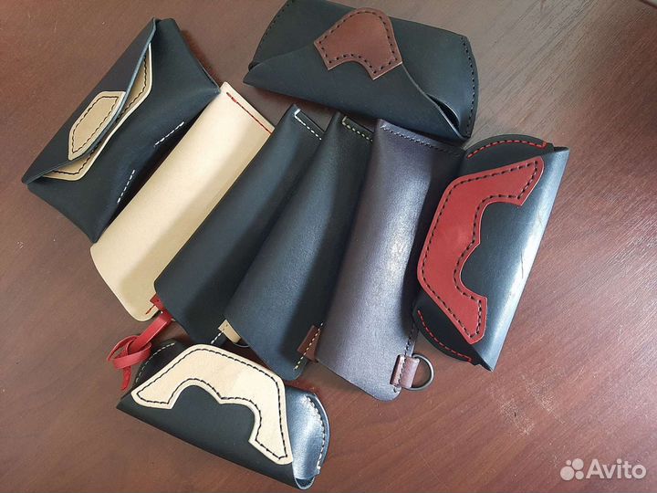 Очечник из натуральной кожи. Ручной работы