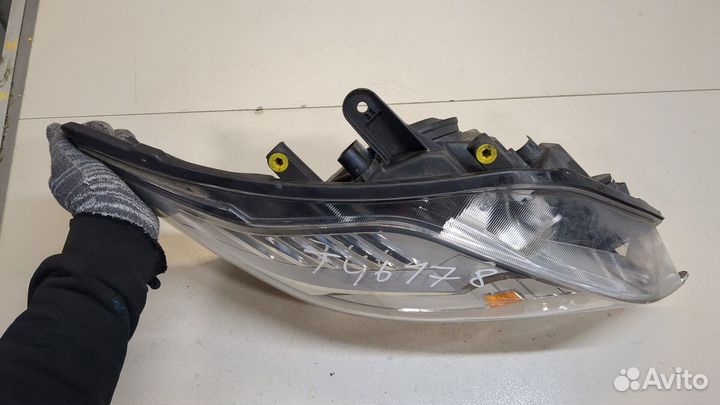 Фара (передняя) Ford Kuga, 2010