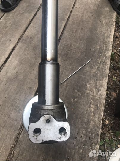 Цапфа мтз 80