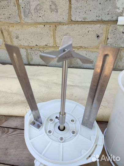 Маслобойка электрическая