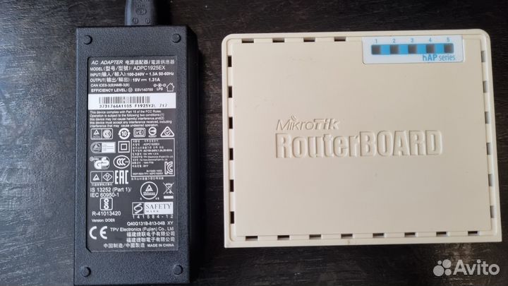 Роутер Mikrotik RB951Ui-2nD