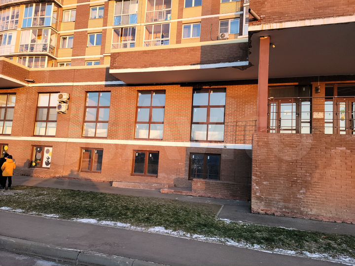 Свободного назначения, 300 м²