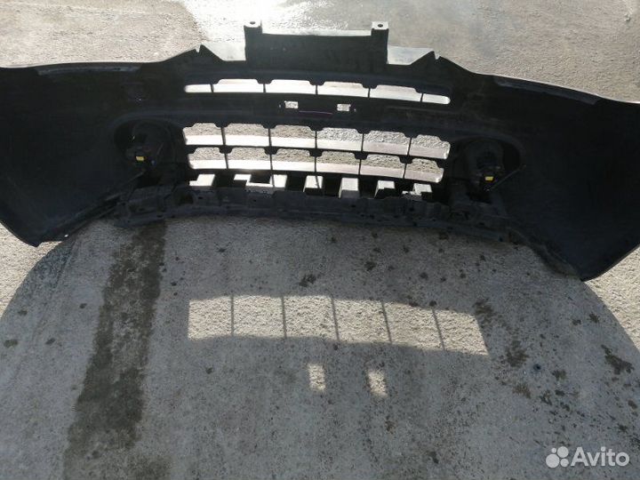 Бампер передний Nissan Cube Z12