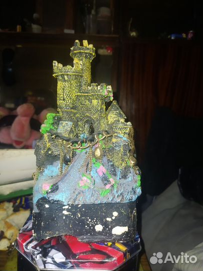 Замок для аквариума