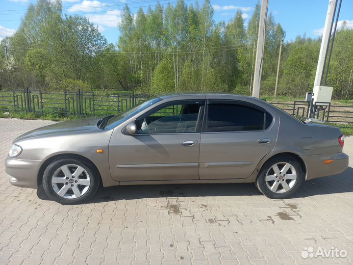 Nissan Maxima 2.0 МТ, 2000, 300 000 км