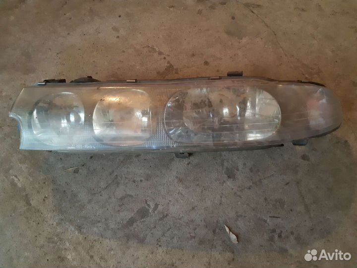 Фара Mitsubishi Emeraude L