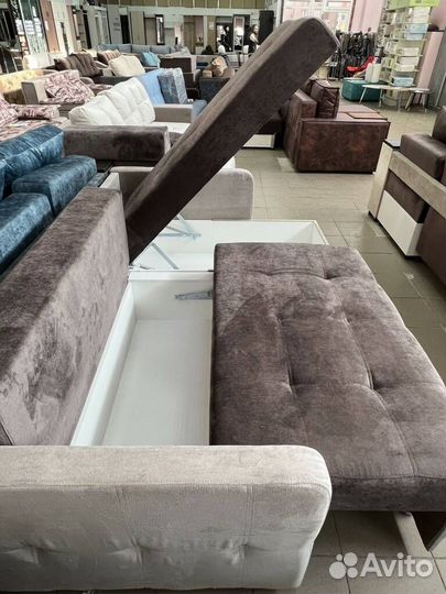 Диван мягкий