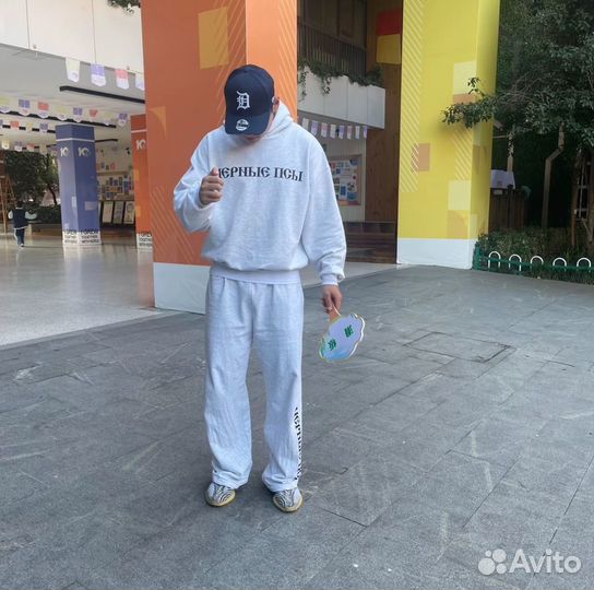 Худи Yeezy Черные Псы Grey (Оригинал)