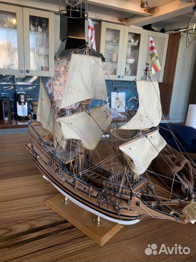 Модель корабля