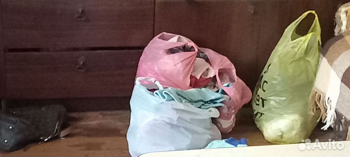 Отдам бесплатно детские вещи пакетом