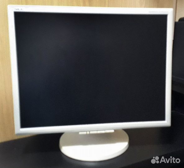 Монитор для компьютера 3х4