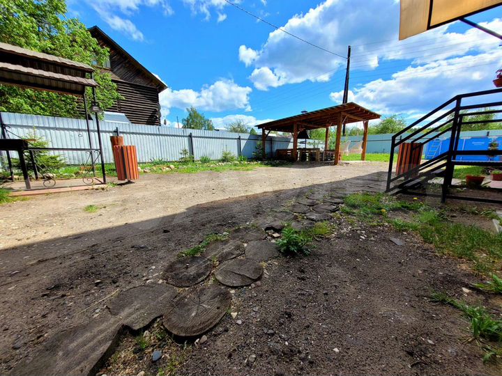 Дом 200 м² на участке 10 сот.