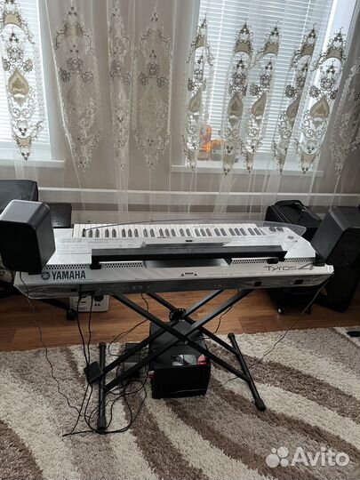 Синтезатор yamaha tyros4