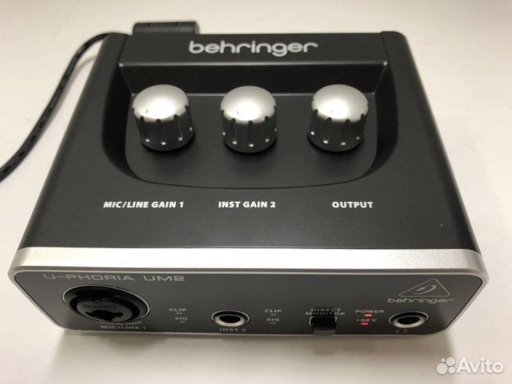 Behringer U-phoria UM2