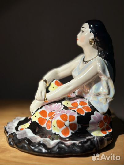 Статуэтка Цыганка Земфира дулево