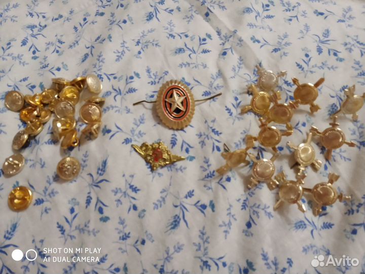 Звезды на погоны, какарда, военная фурнитура